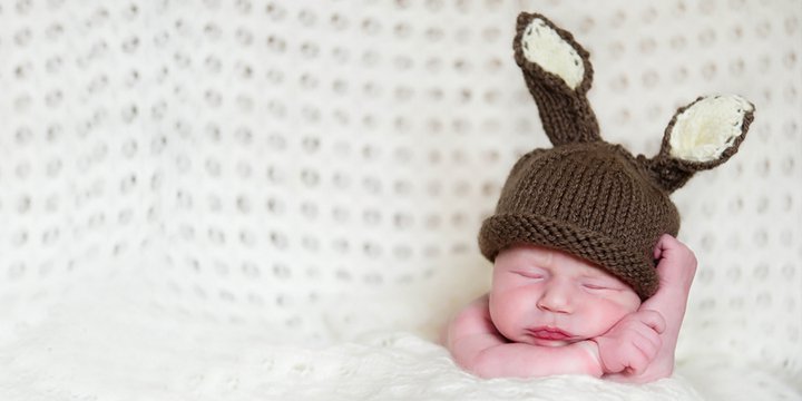 Anastasia Folman - Alle Rechte vorbehalten - Baby mit Hasen-Mütze