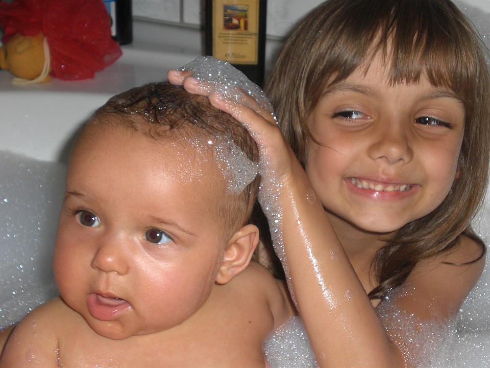 Badespaß: Mit Kindern im Badezimmer – Land-und-Kind.de